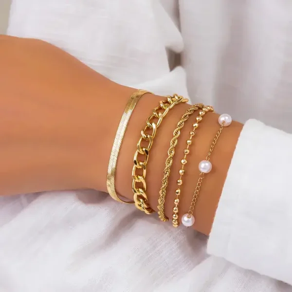 Ensemble de bracelet tendance.