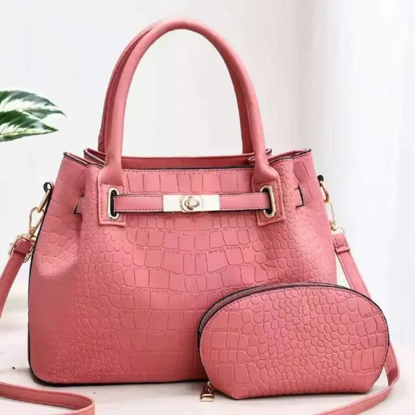 Ensemble de sac à main en cuir PU crocodile de couleur rose.